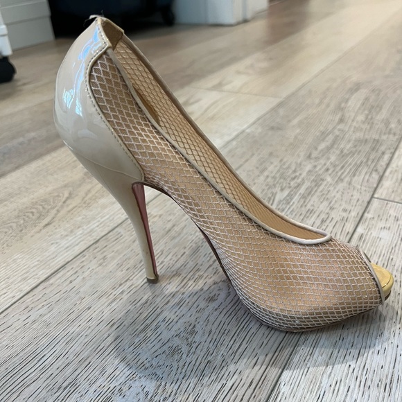 Christian Louboutin Fetilo 120 Patent Leather Calf/Fishnet Heal in size 37.5 - Picture 14 of 16